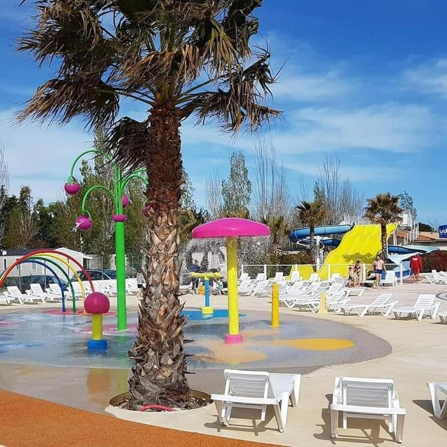 Mobilhome Vias Plage Dans Camping Eksteriør bilde